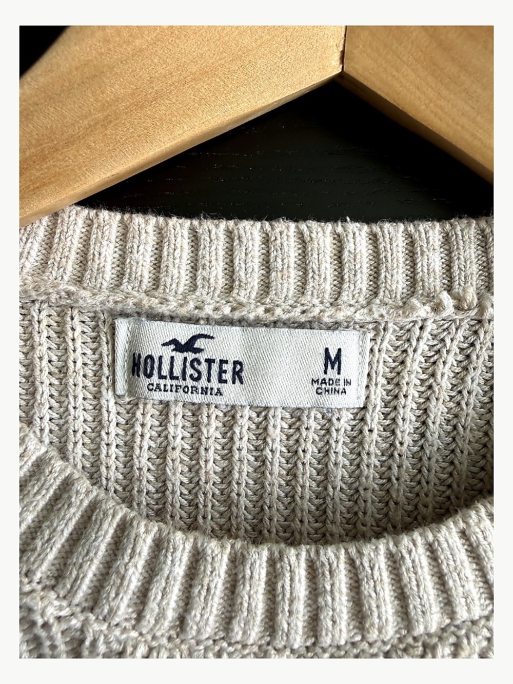 Hollister Tan Chunky Knit Sweater Medium Cozy Neutral Minimalist Pullover - Picture 2 of 8